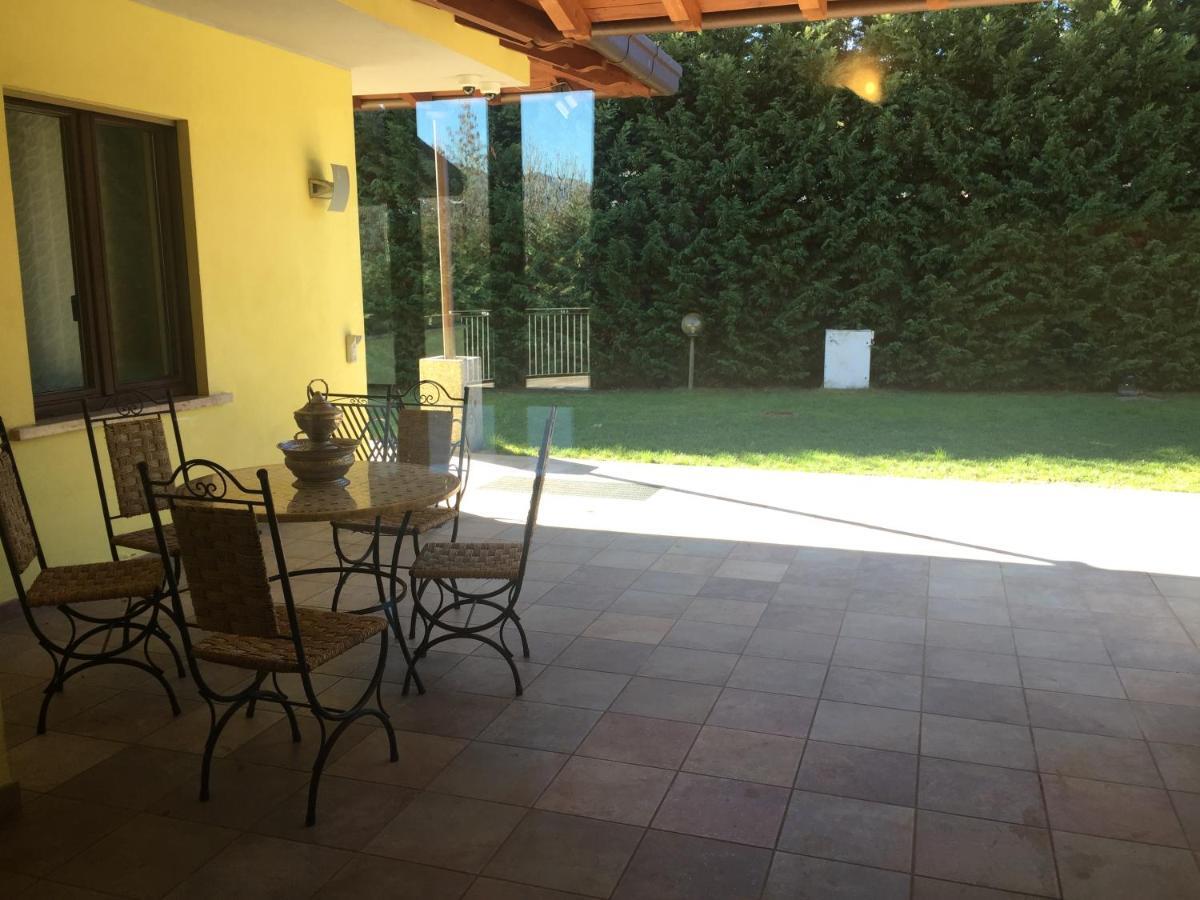 Villa Althea Ronago Exterior foto